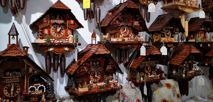 cuckoo clock with dancers and music